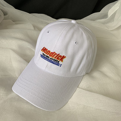 Γυναικείο casual καπέλο με κέντημα και γείσο