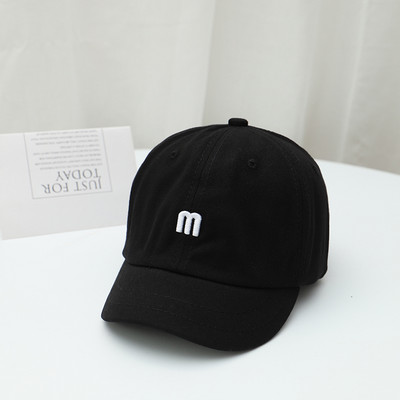 Γυναικείο καπέλο με γείσο μονόχρωμο