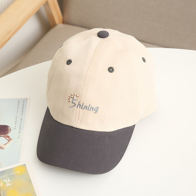 Γυναικείο casual καπέλο με γείσο