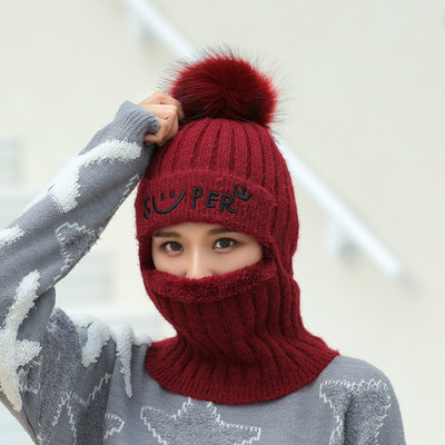 Ženska zimska pletena kapa s paperjem - nekoliko modela