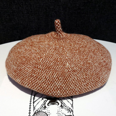 Μάλλινο μπερέ για γυναίκες