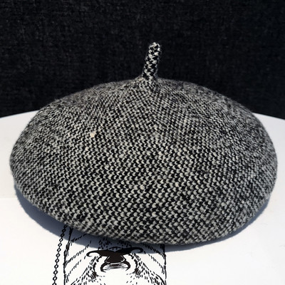 Μάλλινο μπερέ για γυναίκες