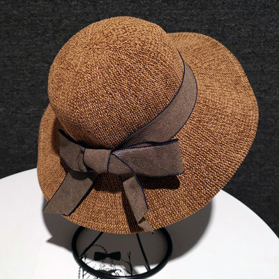 Modern női sapka szalaggal