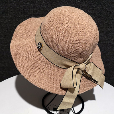 Modern női sapka szalaggal