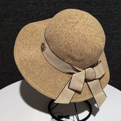 Modern női sapka szalaggal