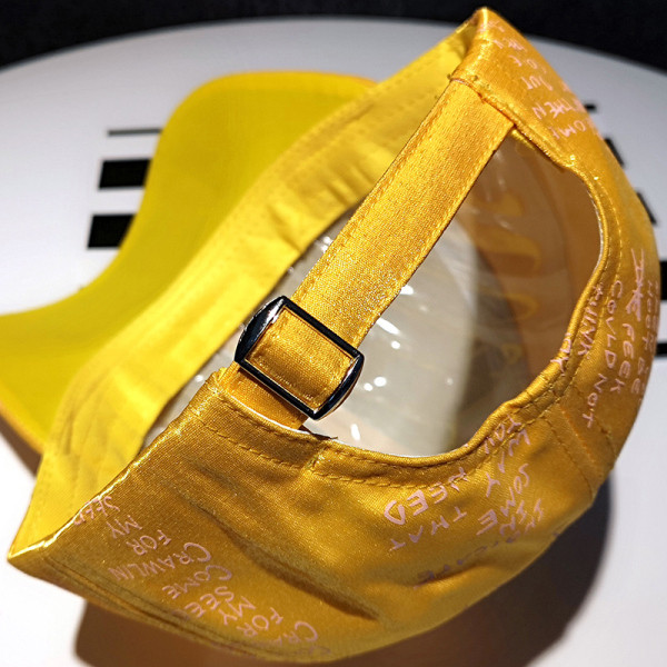 Hétköznapi női sapka új modellje feliratokkal