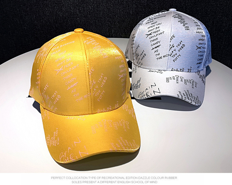 Hétköznapi női sapka új modellje feliratokkal