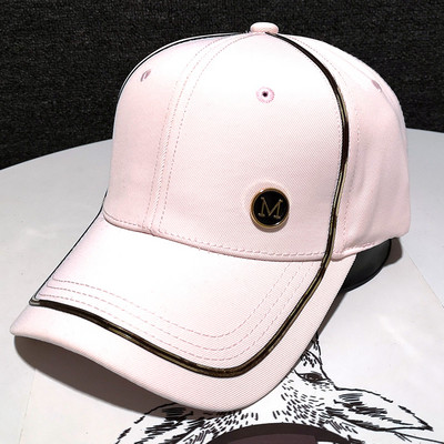 Γυναικείο casual καπέλο με γείσο και μεταλλικό στοιχείο