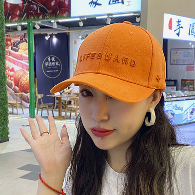 Καθημερινό γυναικείο καπέλο με γείσο και επιγραφές