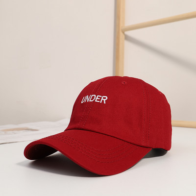 Ženska kapa od eko kože sa vezom