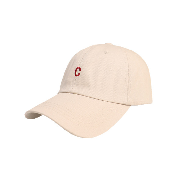 Ženska kapa od eko kože sa vezom