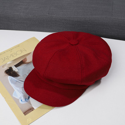 Női sapka típusú sapka napellenzővel