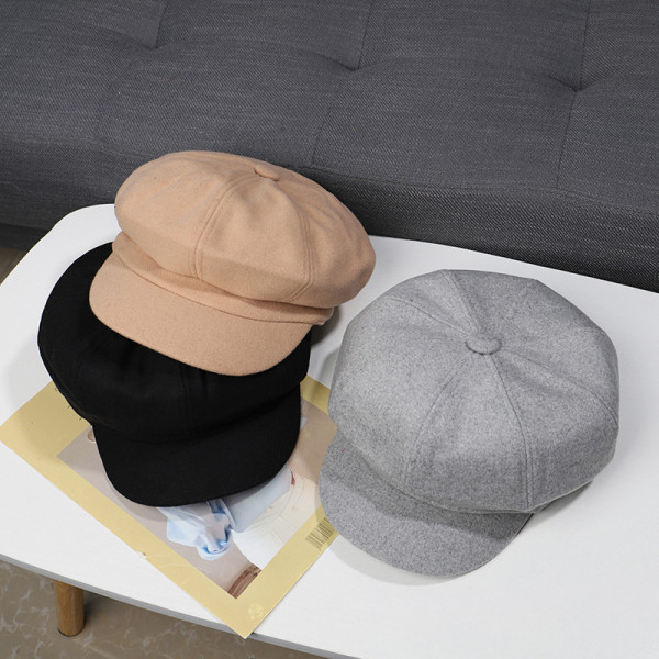 Női sapka típusú sapka napellenzővel