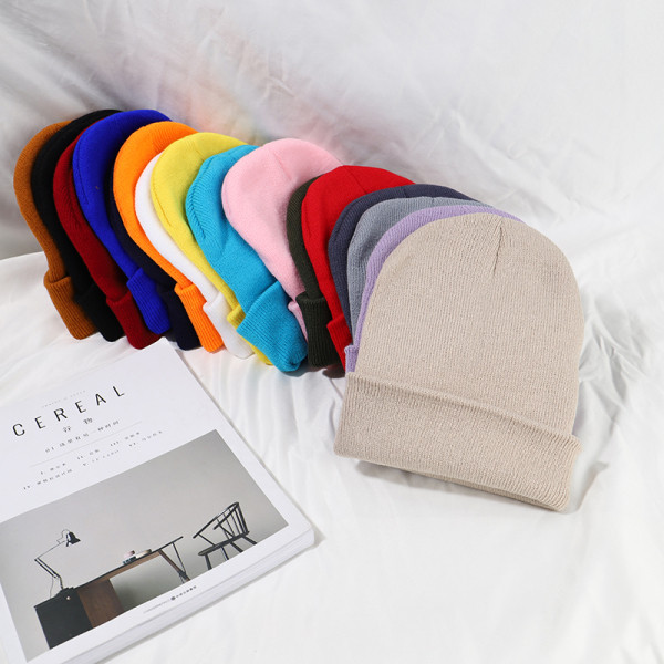 Női téli sapka - egyszínű