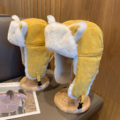 Női téli sapka 3D elemmel és pehellyel