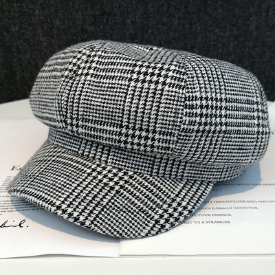 Karirana ženska kapa tipa beretke-dvije boje