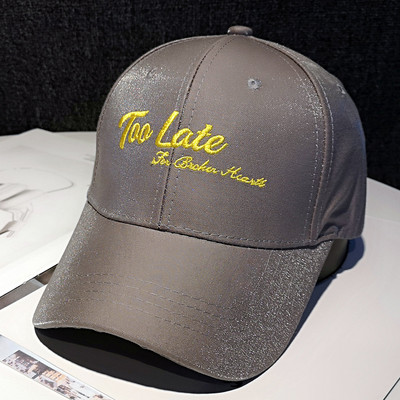 Γυναικείο καπέλο μπέιζμπολ με γείσο και κέντημα