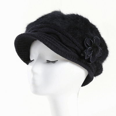 Γυναικείο καπέλο με τρισδιάστατο στοιχείο