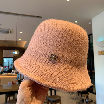 Γυναικείο μαλακό καπέλο με μεταλλικό στοιχείο