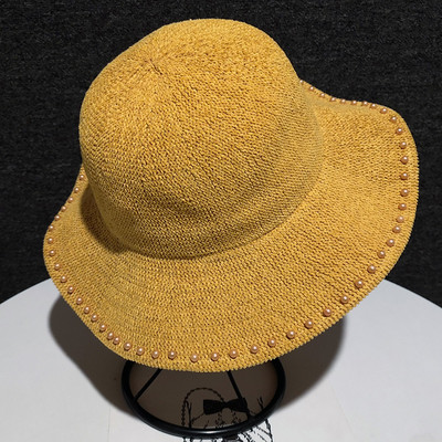 Μοντέρνο γυναικείο καπέλο με κρόσσια και πέρλες