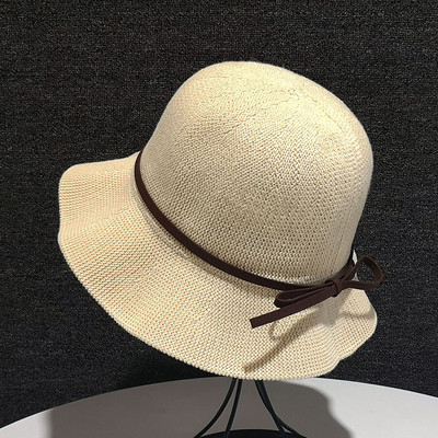 Καπέλο γυναικείου μοντέλου με κορδέλα