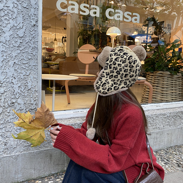 Γυναικείο χειμερινό καπέλο με μοτίβο λεοπάρδαλη