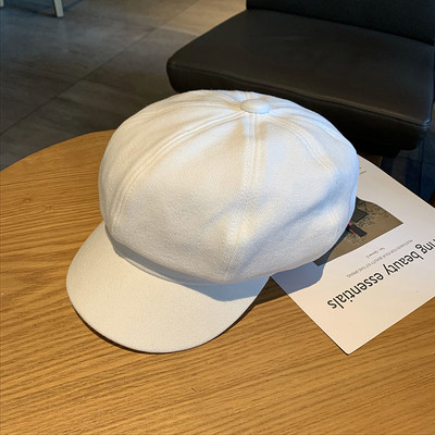 Γυναικείο καπέλο με γείσο -τραγιάσκα