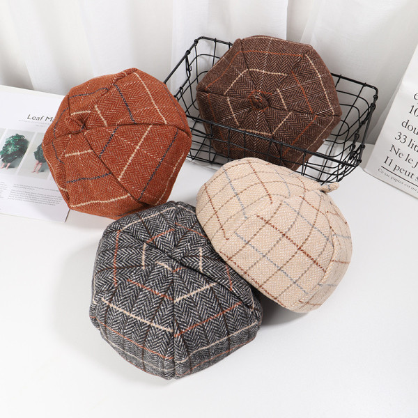 Női kockás barett típusú sapka