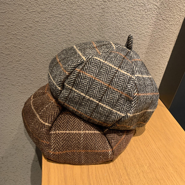 Női kockás barett típusú sapka