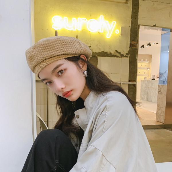 Női kordbársony barett típusú sapka