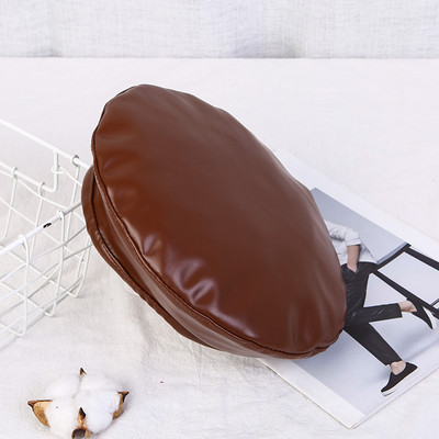 Γυναικείο καπέλο τύπου μπερέ - κατασκευασμένο από οικολογικό δέρμα