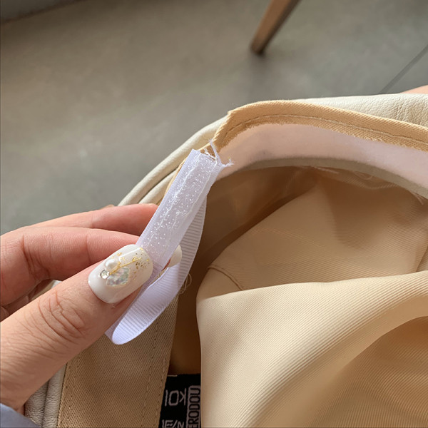 Ženska kapa sa šilterom - eko koža