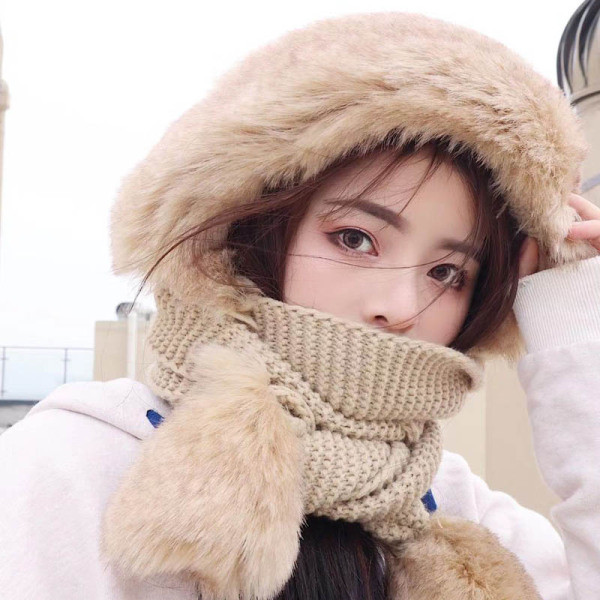 Kötött női sapka sállal és pehellyel