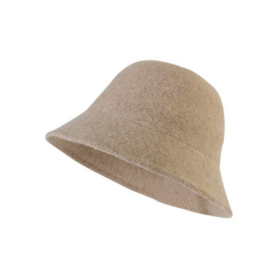 Modern női kötősapka retro stílusban