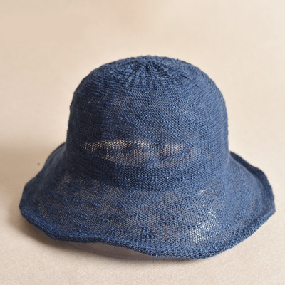 Alkalmi női sapka rojtokkal