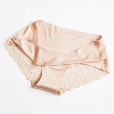 Új, csipkés női bikini modell