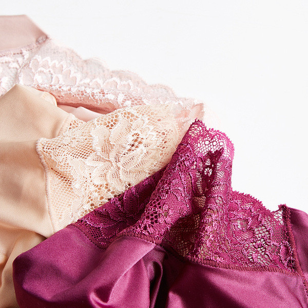 Új, csipkés női bikini modell