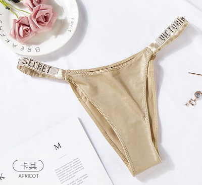 Női brazil bikini köves díszítéssel