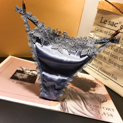 Női tangák csipkével