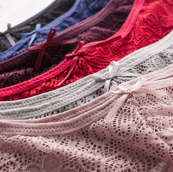 Modern női csipke bikini szalaggal