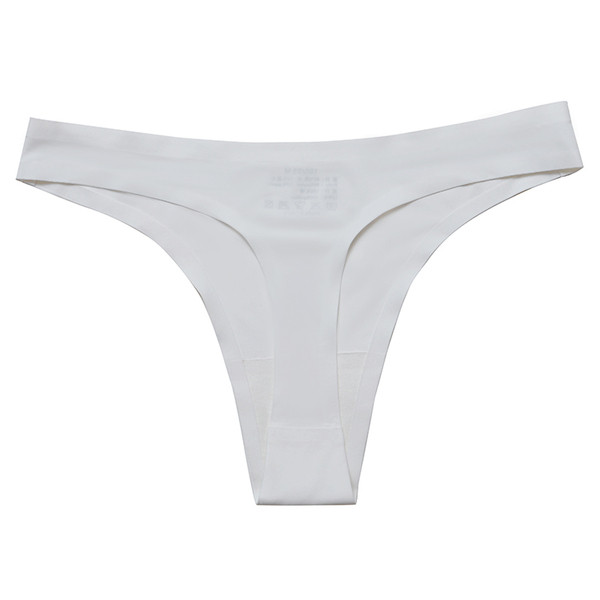 Egyszínű, varrat nélküli női tangák