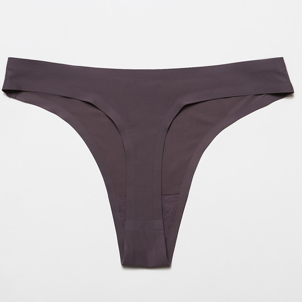 Egyszínű, varrat nélküli női tangák