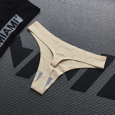 Γυναικεία στριγκάκια μονόχρωμα