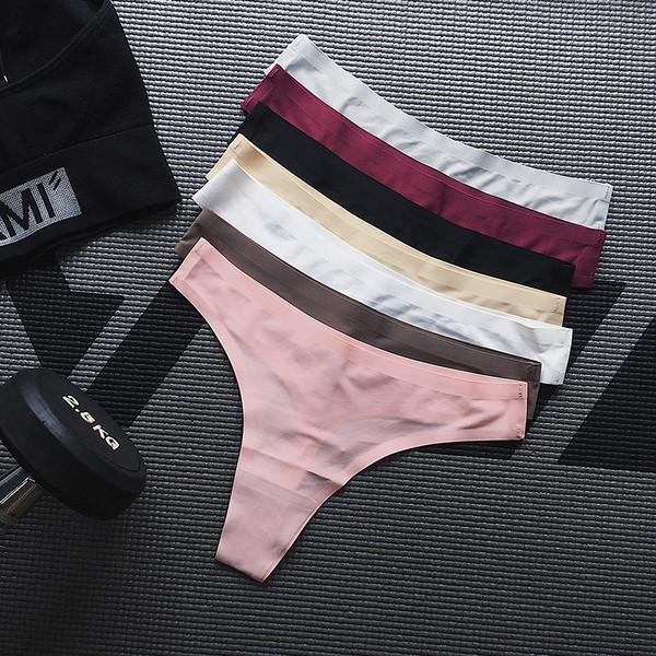 Γυναικεία στριγκάκια μονόχρωμα