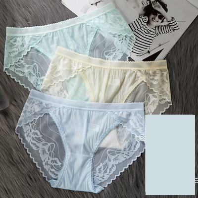 Μοντέρνα γυναικεία μπικίνι σε σετ 3 τεμ.