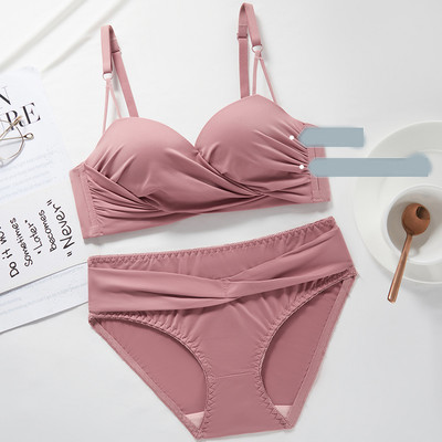 Két részből álló fehérnemű szett - melltartó és bikini