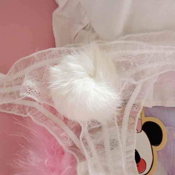 Γυναικεία εσώρουχα δαντέλας με πούπουλα - διάφορα μοντέλα