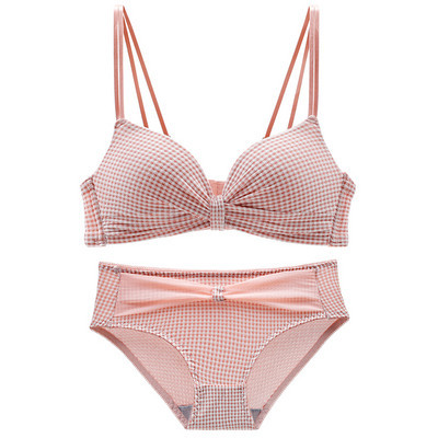 Intim fehérnemű két részből - melltartó és bikini