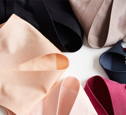 Νέο μοντέλο γυναικεία μεταξωτά στριγκάκια