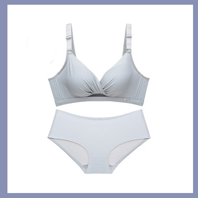Καθημερινό σετ γυναικεία εσώρουχα,  σουτιέν και μπικίνι